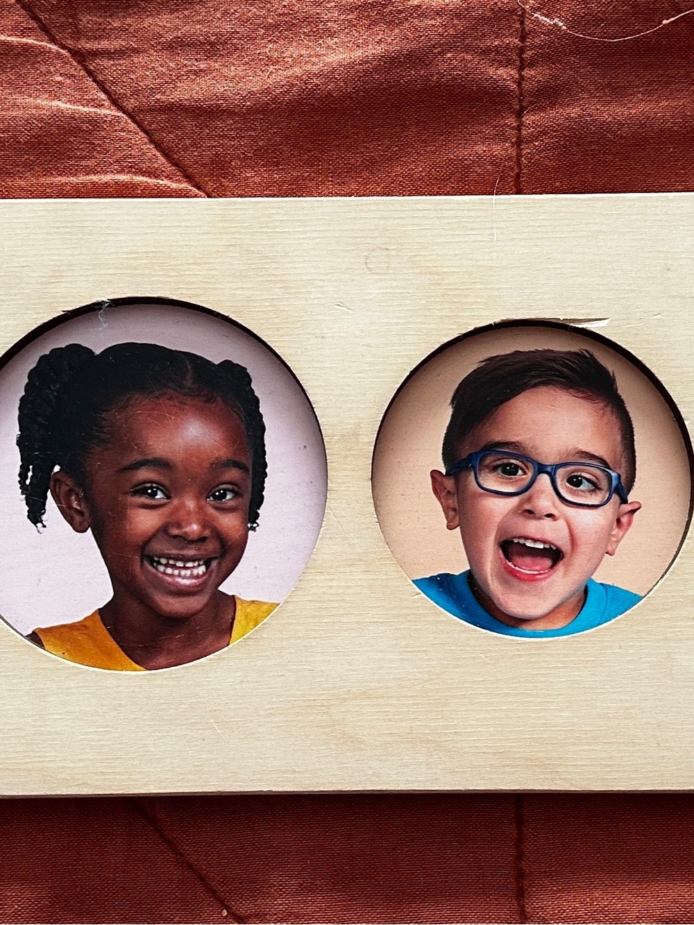 LOVEVERY Circle of Friends Wooden Learning Photo Puzzle Frame in Yellow and Blue